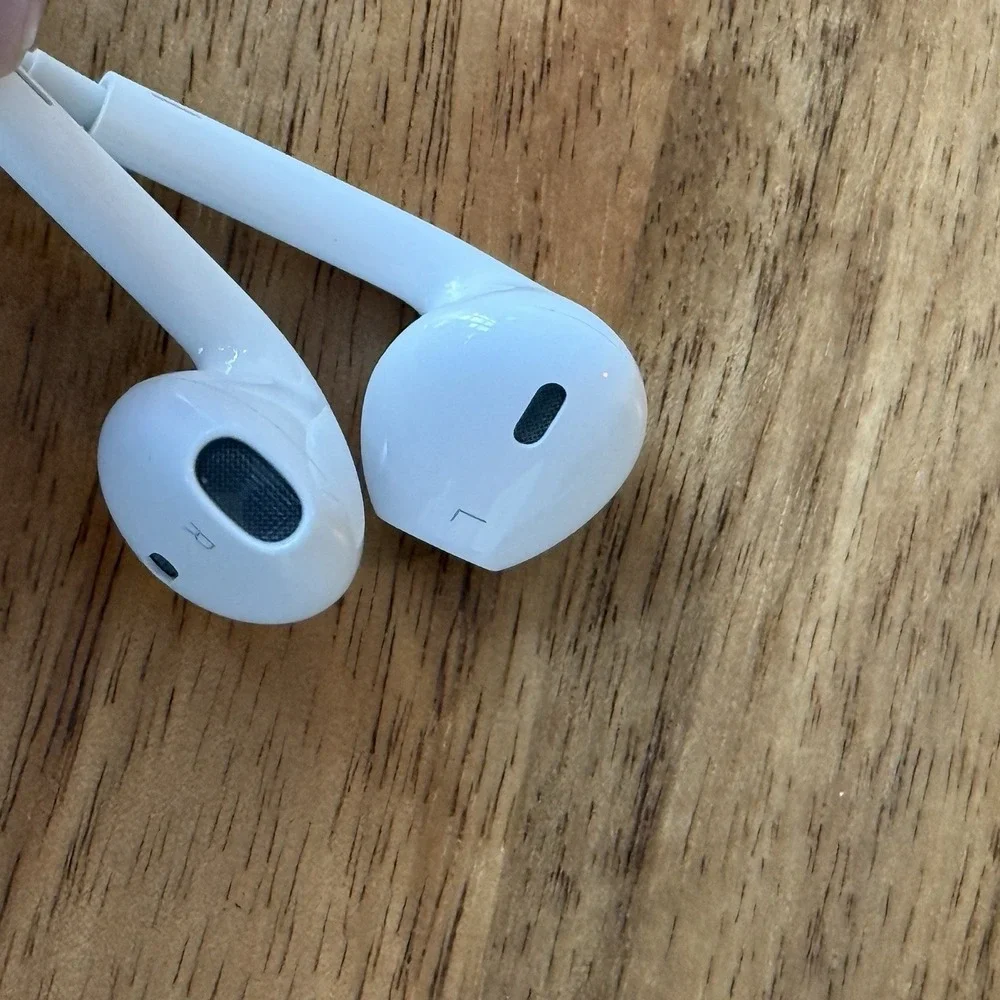 OEM Apple iPhone Wired‎ Earpods Earphones Earbuds Lightning Authentic Original